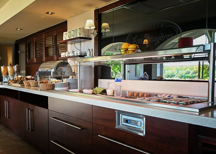 Hotel The Originals City, Les Bruyeres, Dax Nord